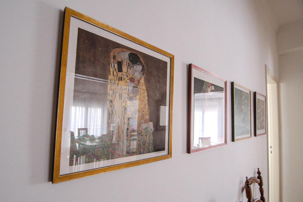 The Rebel'S Temple Apartment เอเธนส์ ภายนอก รูปภาพ