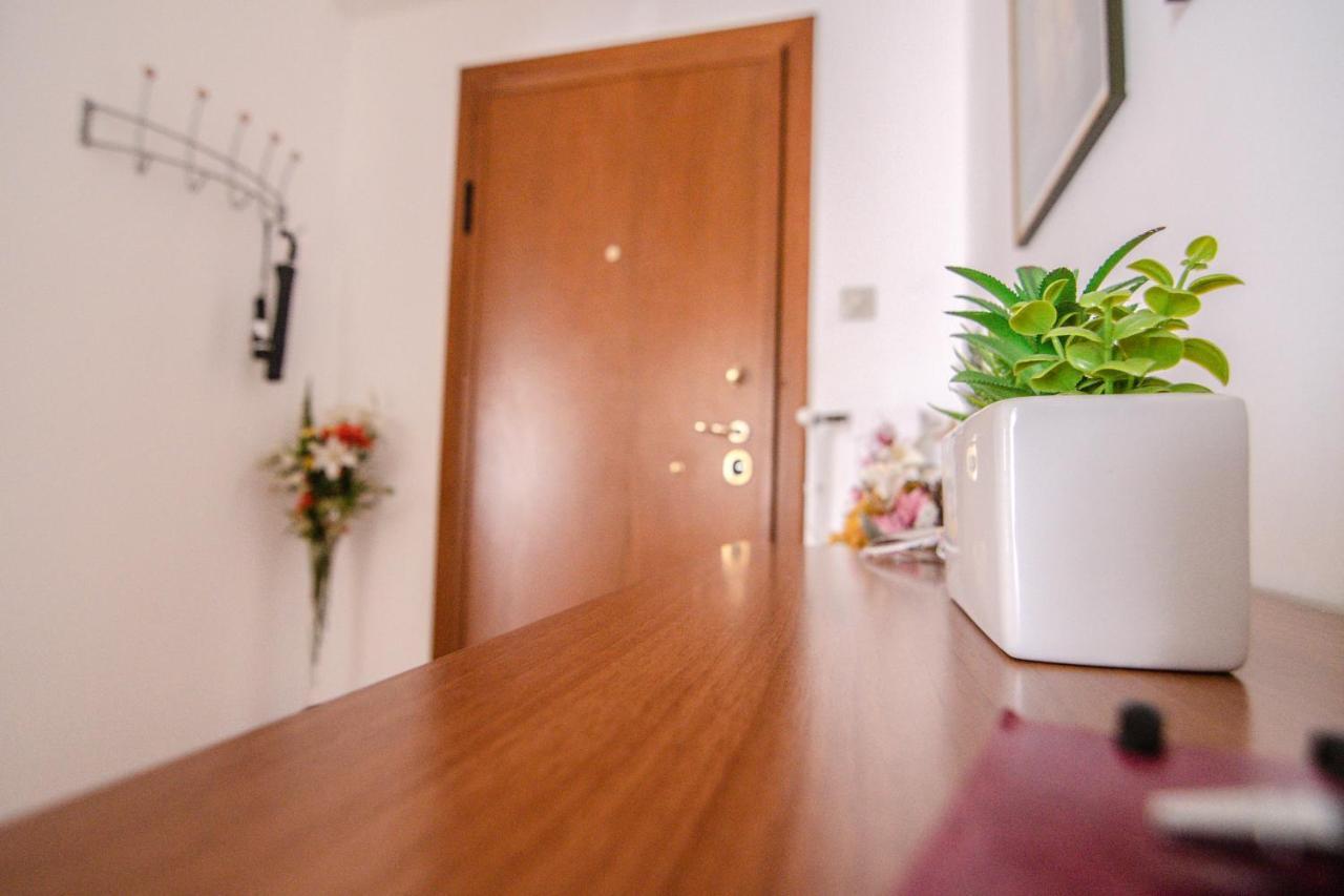 The Rebel'S Temple Apartment เอเธนส์ ภายนอก รูปภาพ