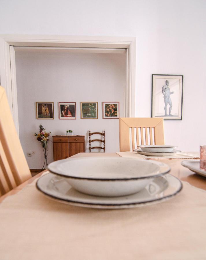 The Rebel'S Temple Apartment เอเธนส์ ภายนอก รูปภาพ